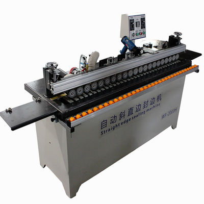 Draagbare houtbewerkingsmachine voor houtbewerking 1900*1300*560 mm